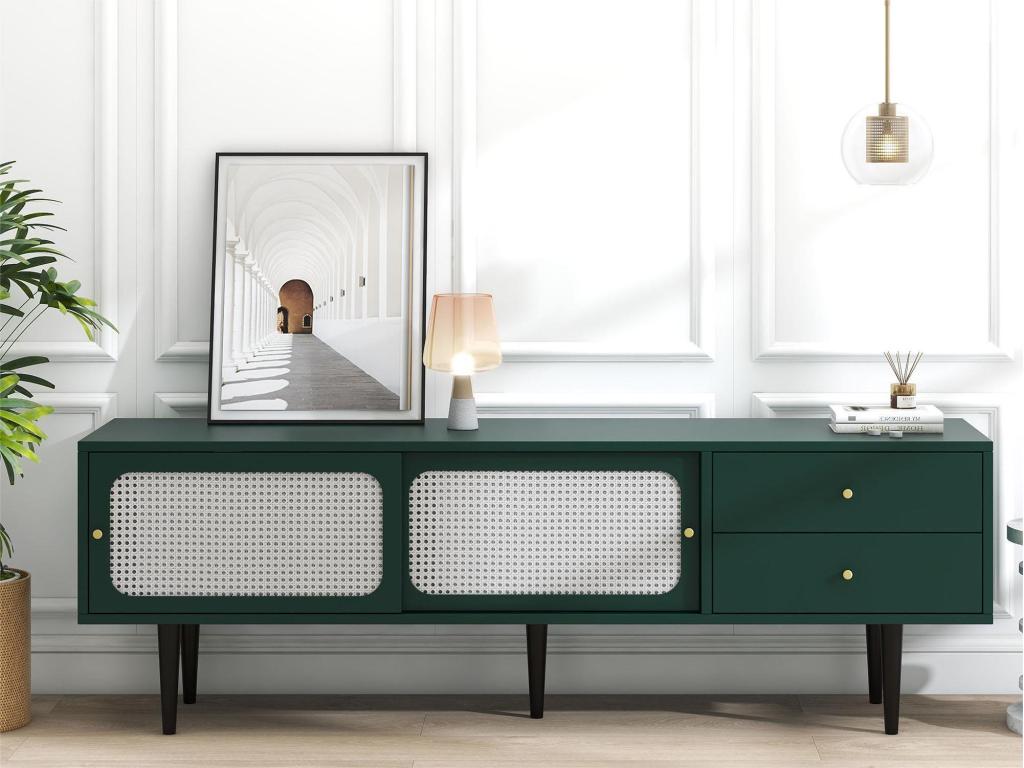 Meuble TV 160cm avec 2 portes coulissantes en rotin et 2 tiroirs utilitaires - pieds en Mobenze massif doré - vert KJXG58920